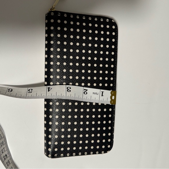 Fossil Polka dot wallet with gold zipper - Picture 9 of 10